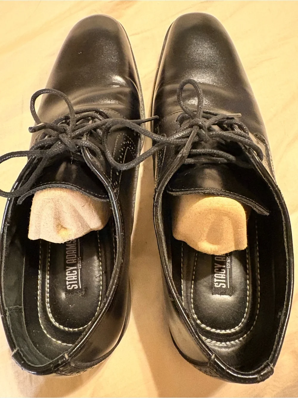 Stacy Adams Black Leather Lace-Up Oxfords with Brogue Detail